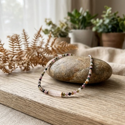 Colar Tourmaline Rose – Pedras Naturais & Design Artesanal