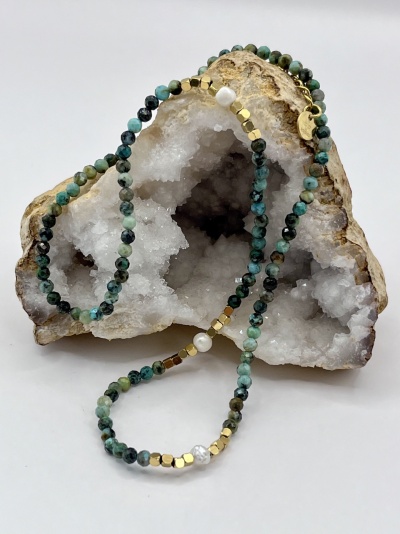 Colar de Aço Inox com Pedras Facetadas e Pérolas - Turmalina Verde