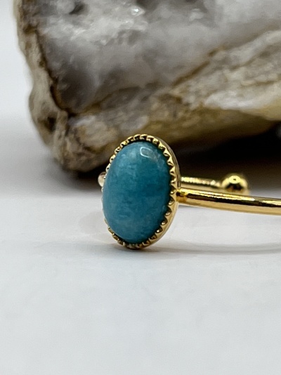 Anel Fino Banhado a Ouro 18k com Amazonita - Ajustável e Minimalista