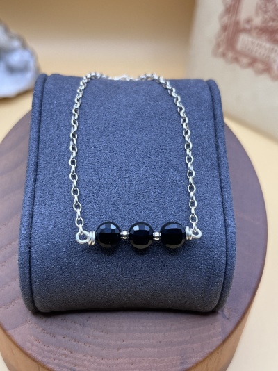 Pulseira em Prata 925 com Pedra Natural de Ônix – Proteção e Estabilidade