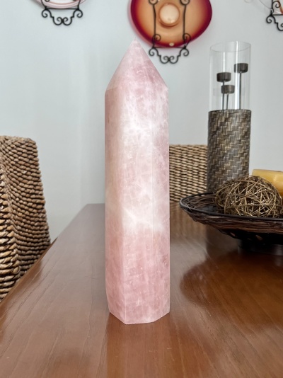 Torre Obelix de Quartzo Rosa