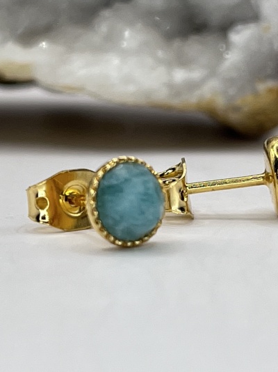 Brincos Dourados com Amazonita - Minimalistas, Leves e Intemporais
