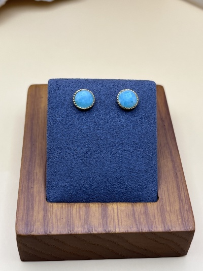 Brincos Dourados com Amazonita - Minimalistas, Leves e Intemporais