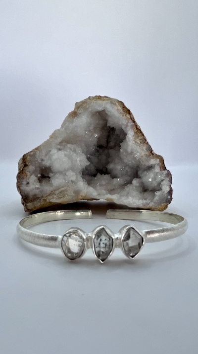 Pulseira de Quartzo Hérkimer em Prata Sterling 925 - Joia em Bruto Exclusiva