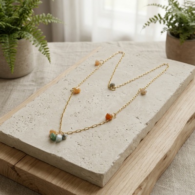 Colar Golden Stones – Corrente Dourada & Pedras Naturais