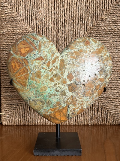 Smithsonita Verde em forma de coração  - 20,3 cm (altura) x 18 cm (largura)