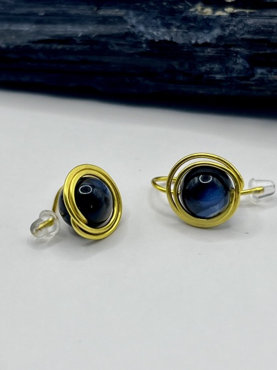 Brincos Redondos em Aço Inoxidável com Ágata Azul - Elegância Artesanal e Sofisticação