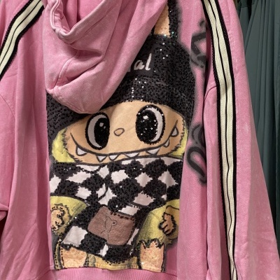 Casaco LABUBU - rosa