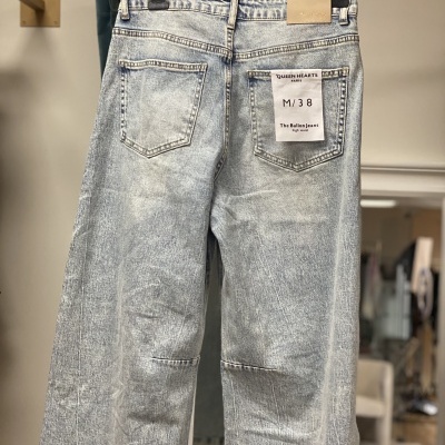 Calças QUE DESGRACIA