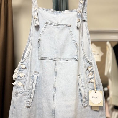 Macacão UNA DESGRACIA