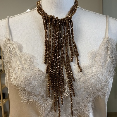 Colar DE FIESTA castanho