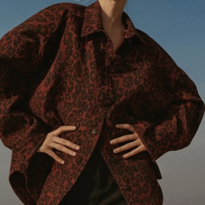 Camisa/Casaco YO x TÍ - padrão vermelho