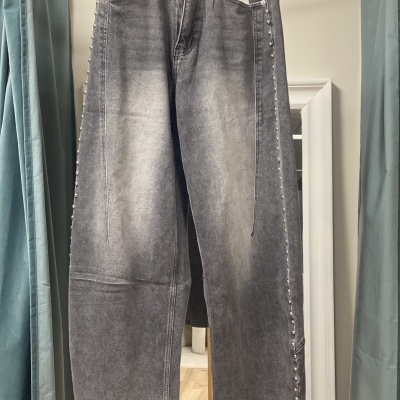 Calças NUNCA HE VISTO