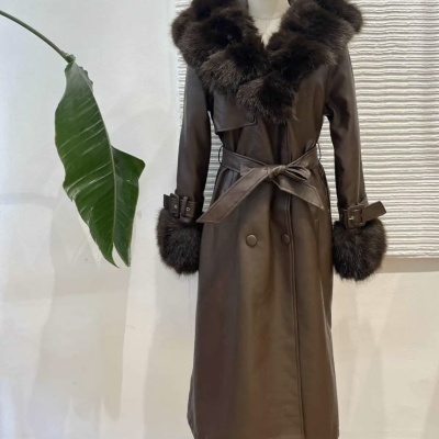 Gabardina NEGRO AMOR - castanho