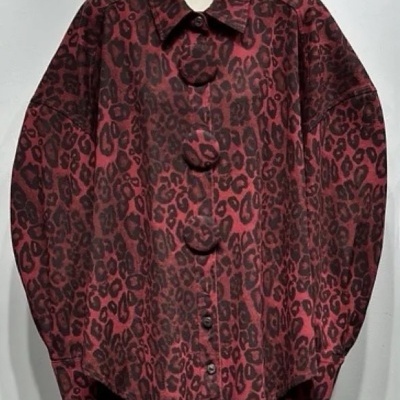 Camisa/Casaco YO x TÍ - padrão vermelho