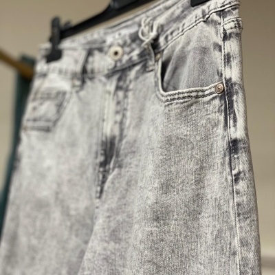 Calças DEMASIADO TARDE - cinza