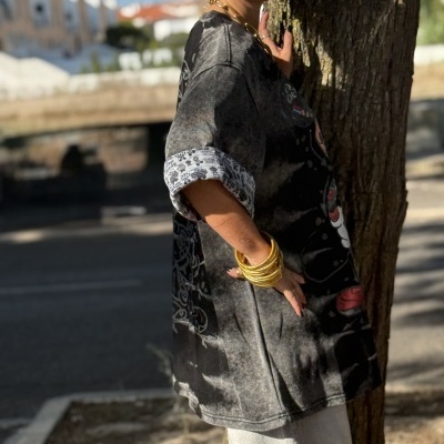 Camisola PERIÓDICO - cinza