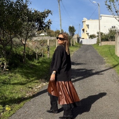 Saia ALTO RIESGO - caramelo