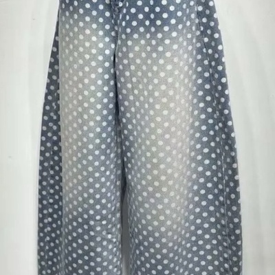 Calças NO TE CONFUNDAS