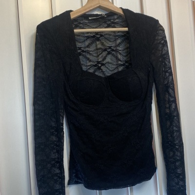 Top NO ESTOY POR AHÍ - PRETO