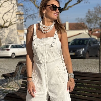 Macacão UNA DESGRACIA - pérola