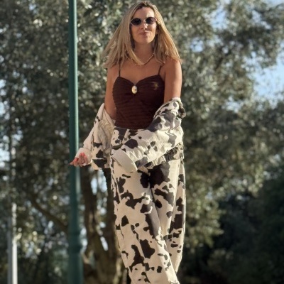 Calças POR LA MITAD