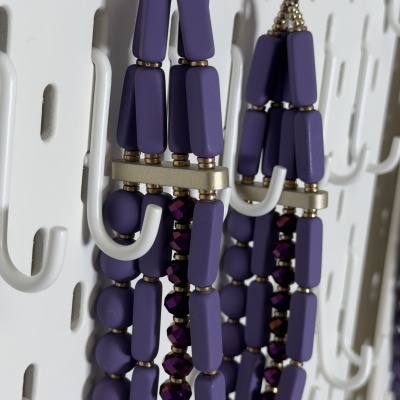 Colar MORADO