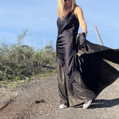 Calças ME PONGO BORRACHA - dourado