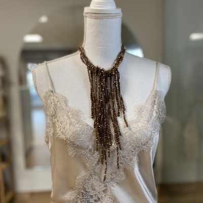 Colar DE FIESTA castanho