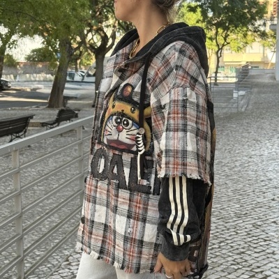 Camisa/casaco NO LLEVA PINTURA