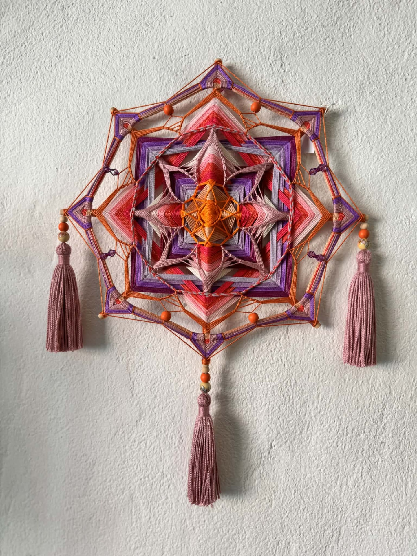 MANDALA 8 PONTAS - côr tons de rosa e lilás