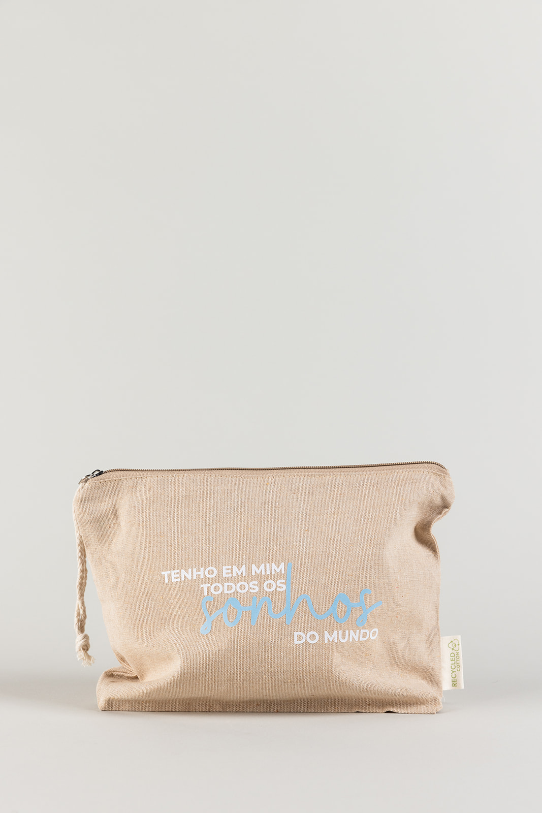 Necessaire