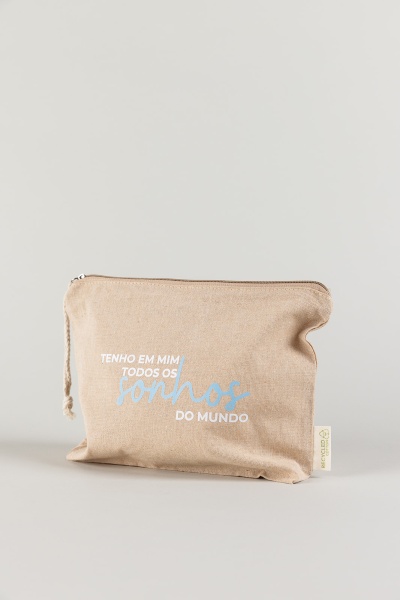 Necessaire