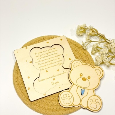 🧸 Convite para Madrinha em Madeira – Tema Ursinho