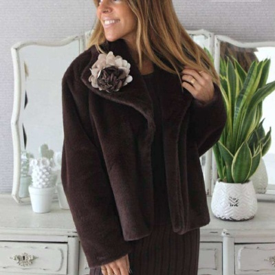 CASACO EM PELO MARIA CATITA