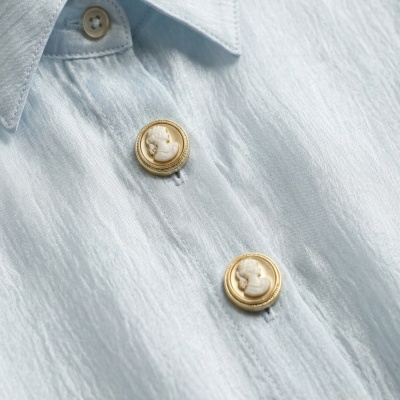 Camisa com botões