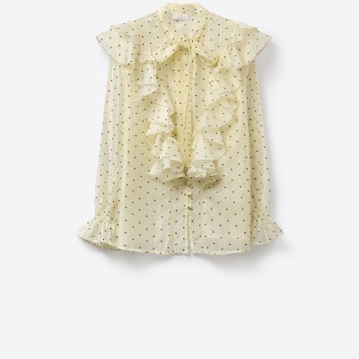 Blusa com folhos