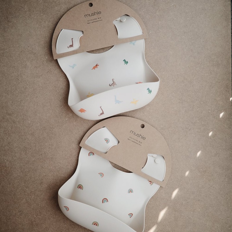 MUSHIE Babete Silicone Print Rainbows