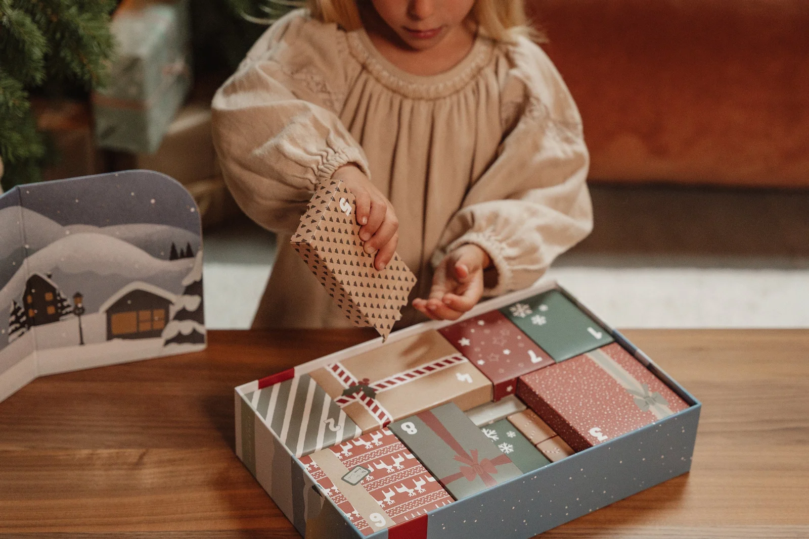 LITTLE DUTCH Gift Box - Calendário do Advento