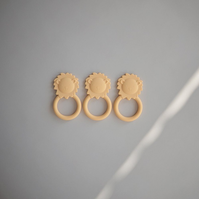 MUSHIE Mordedor Silicone Lion Yellow