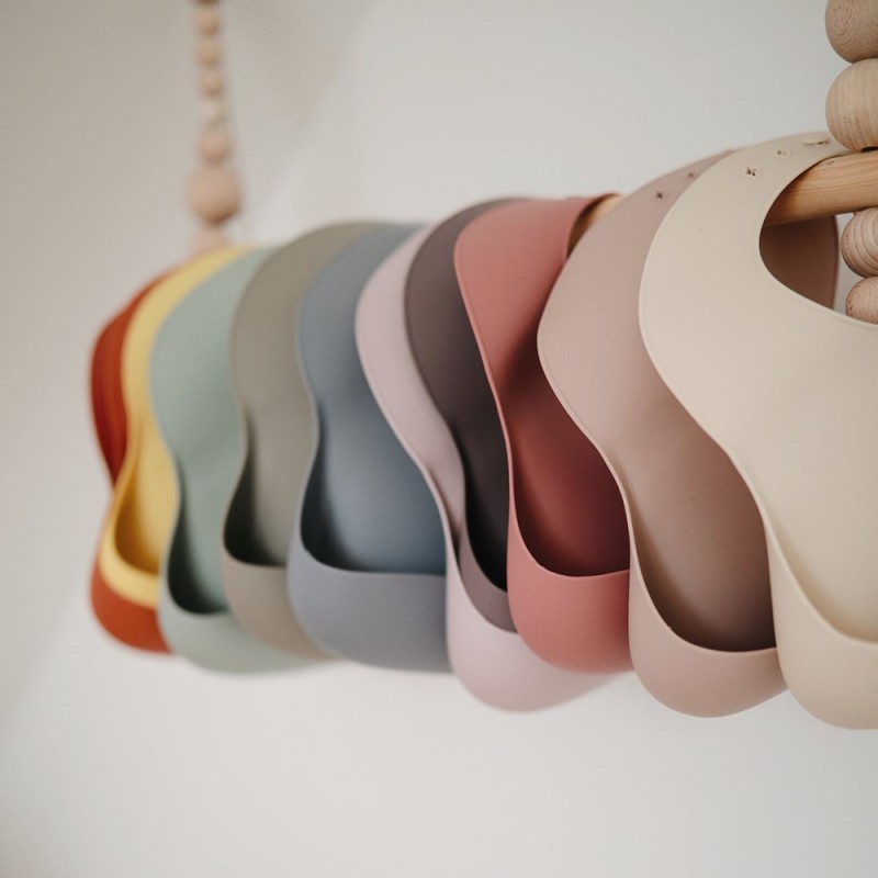 MUSHIE Babete Silicone Solid Cambridge Blue