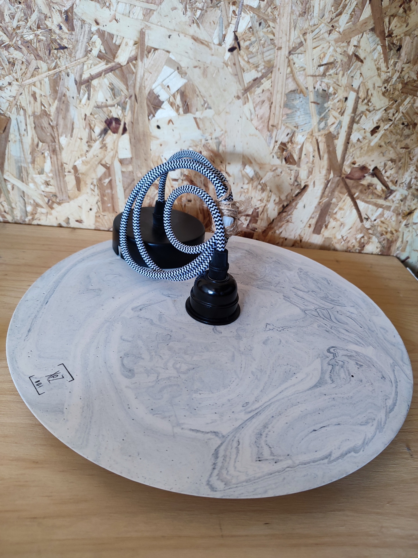 Candeeiro de Teto  - Modelo Bolacha