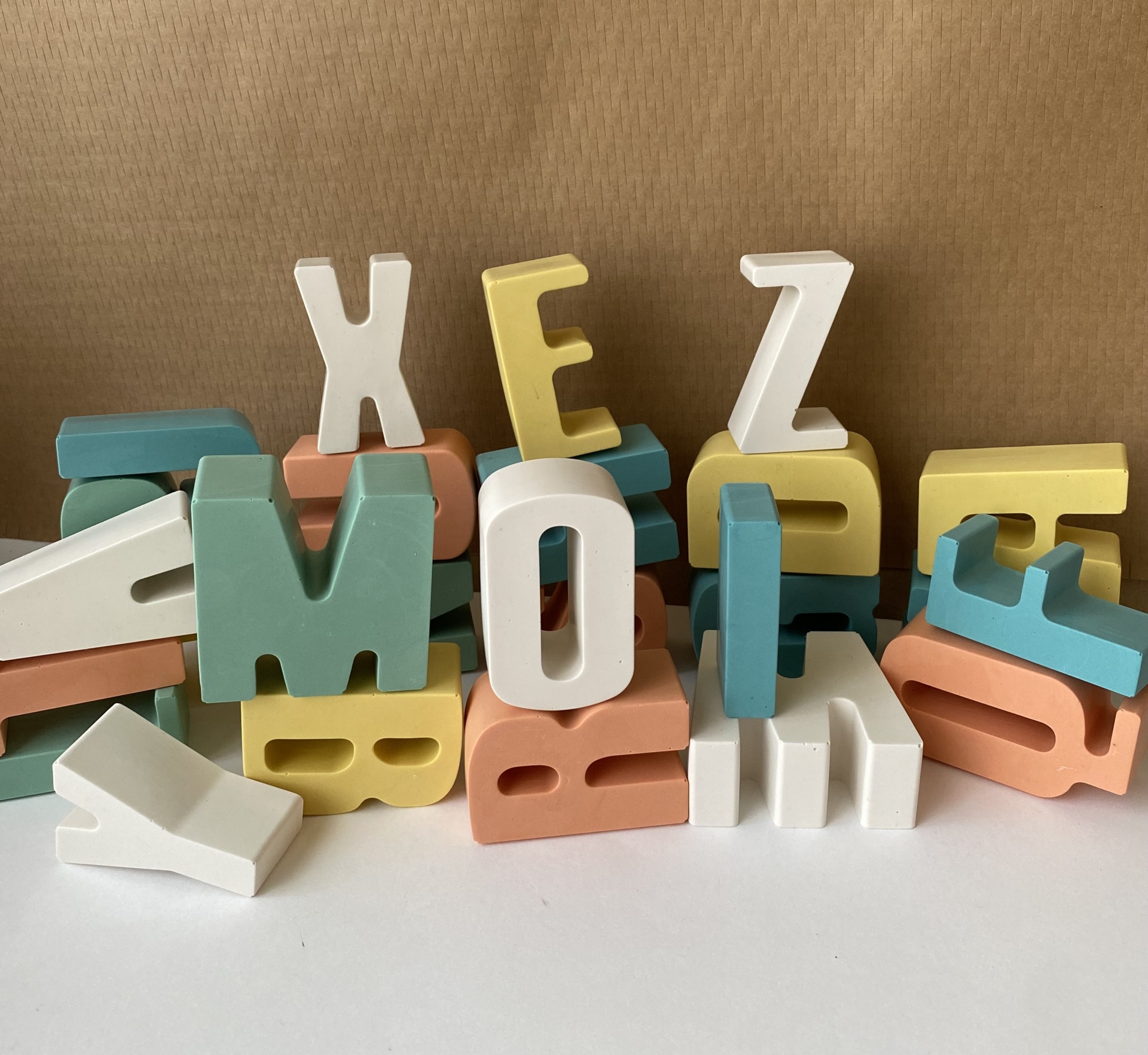 Abecedário A-Z (Valores entre 2€ - 3€ mediante Letra | *Sob encomenda!)