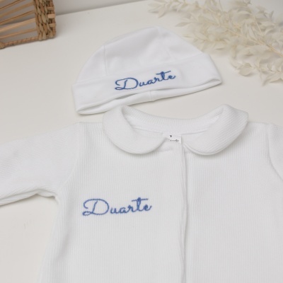 Gorro de bebé bordado