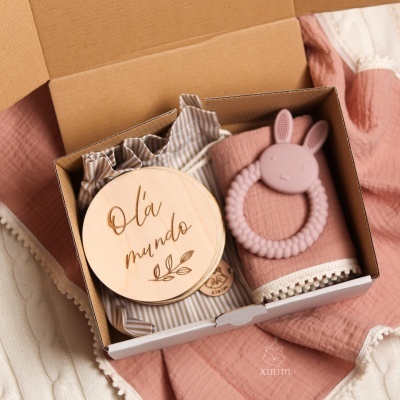 Kit bebé (milestones, fraldinha de pano e mordedor)