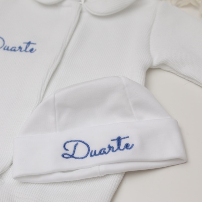 Gorro de bebé bordado