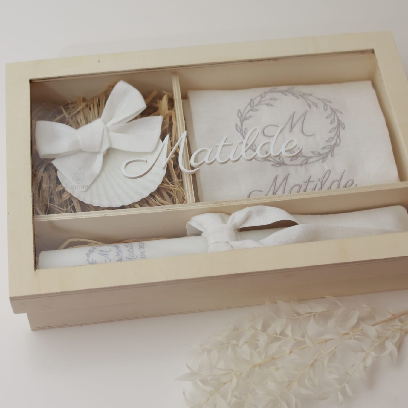 Conjunto de batizado - caixa com tampa transparente