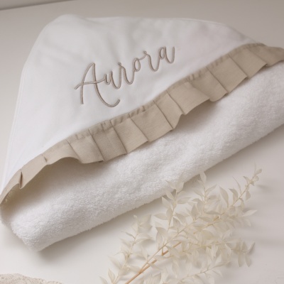 Toalha de banho bordada