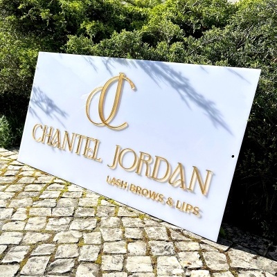 Logos e Placas em Acrílico